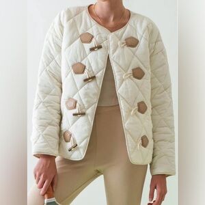 NWT Blu Pepper Quilted Light Puffer Jacket with Toggles in Cream Size Me…